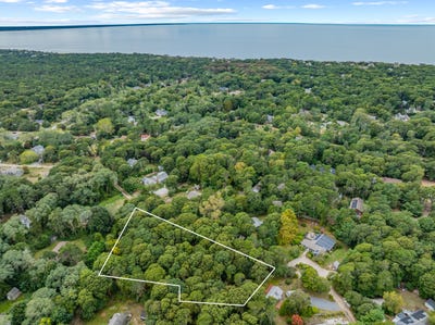 /international/us/140-philips-lane-eastham-ma-110120106260/