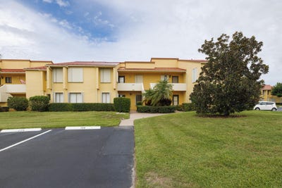 /international/us/5373-se-miles-grant-road-stuart-fl-110120093587/