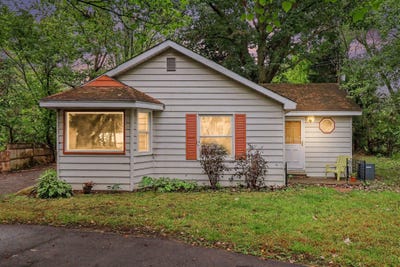 /international/us/30925-beverly-road-romulus-mi-110110236946/