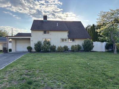 /international/us/55-acre-lane-hicksville-ny-110108914868/