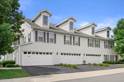 /international/us/1210-woodbury-cmn-waukesha-wi-110101145191/