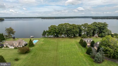 /international/us/30079-goose-point-court-port-royal-va-110099864750/