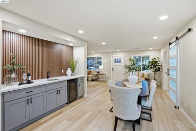 /international/us/112-martin-ave-livermore-ca-110108129436/