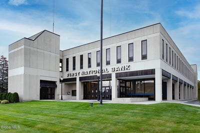 /international/us/120-erie-boulevard-schenectady-ny-110100756167/