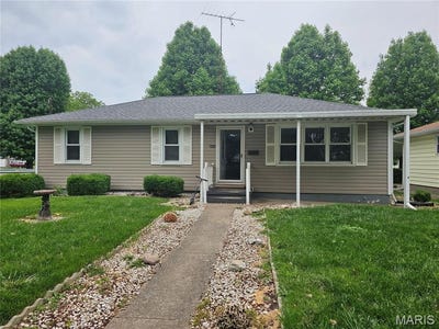 /international/us/501-n-oak-steeleville-il-110099968871/