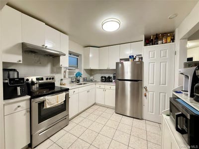 /international/us/1846-college-point-boulevard-college-point-ny-110109368698/