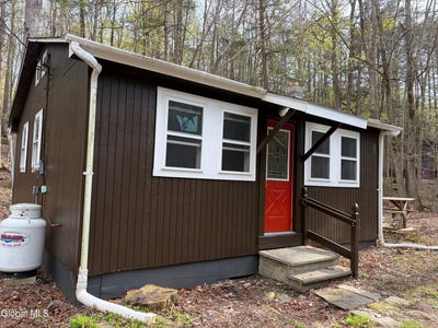 /international/us/49-lowerre-lane-cornwallville-ny-110107694978/