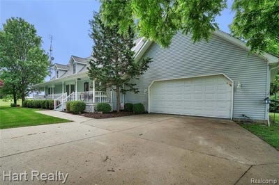 /international/us/7167-brown-school-road-burnside-twp-mi-110109083399/