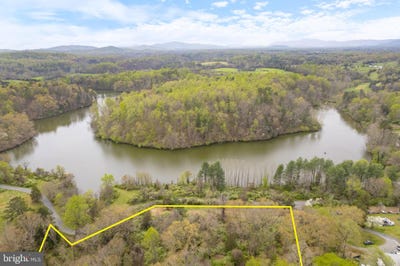 /international/us/tbd-lakeside-drive-charlottesville-va-110099191221/