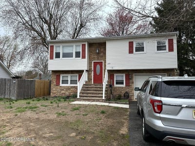/international/us/230-main-street-port-monmouth-nj-110100771152/