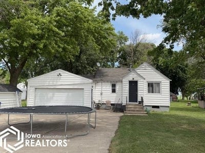/international/us/471-5th-avenue-se-britt-ia-110108824272/