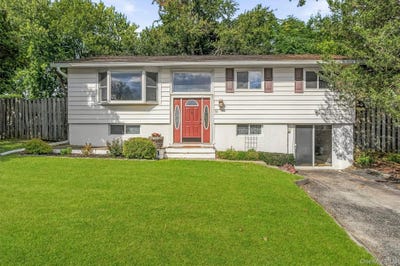 /international/us/29-cumberland-road-fishkill-ny-110110349747/