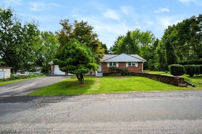 /international/us/644-pursel-st-alpha-boro-nj-110110379928/