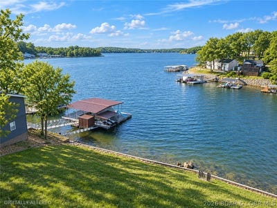 /international/us/canvasback-lane-linn-creek-mo-110120553584/