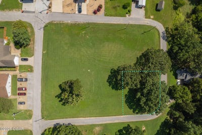 /international/us/lot-14-corner-of-landon-st-clay-ave-avenue-pineville-mo-110101178591/?lang=zh-tw