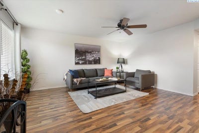 /international/us/303-gage-blvd-richland-wa-110108577811/