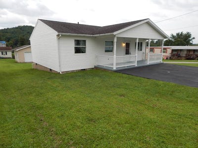 /international/us/210-concord-street-harrisville-wv-110109823479/