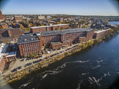 /international/us/250-commercial-street-manchester-nh-110108492050/