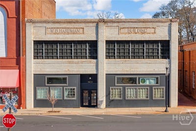 /international/us/1642-s-broad-st-unit-23-commerce-ga-110105847592/