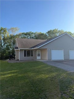 /international/us/266-1st-street-se-avon-mn-110108360360/