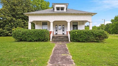 /international/us/1076-mount-laurel-road-clover-va-110108959975/