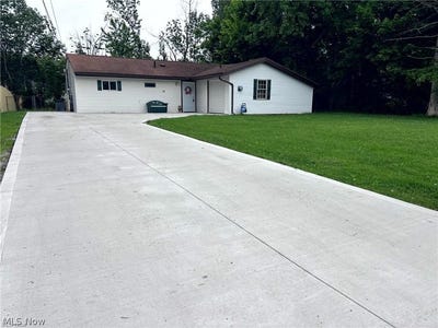 /international/us/3502-ivanhoe-drive-kent-oh-110108341024/