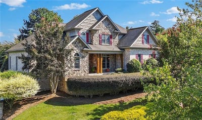 /international/us/8390-grove-creek-drive-lewisville-nc-110110138310/