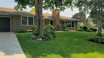 /international/us/12000-james-road-minnetonka-mn-110107209072/