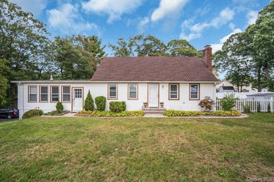 /international/us/79-wicks-road-commack-ny-110120417263/