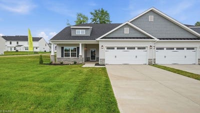 /international/us/813-dewfield-cove-greensboro-nc-110105320323/