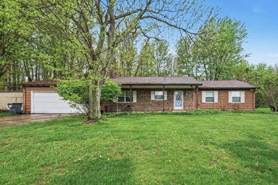/international/us/5564-newton-avenue-coloma-mi-110107700224/