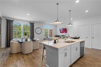 /international/us/501-belvedere-drive-alpharetta-ga-110108409556/