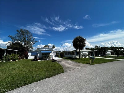 /international/us/26186-princess-lane-bonita-springs-fl-110102738022/
