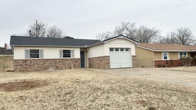 /international/us/2923-meadowview-dr-woodward-ok-110105322861/