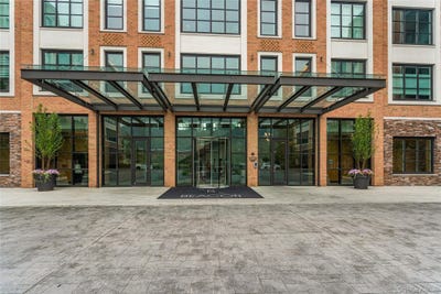 /international/us/100-garvies-point-road-glen-cove-ny-110102936782/