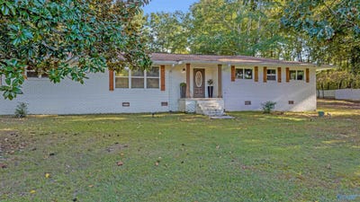 /international/us/16253-n-alabama-highway-75-henagar-al-110097568546/