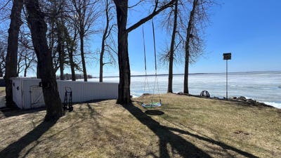 /international/us/43333-vista-road-isle-mn-110107465174/