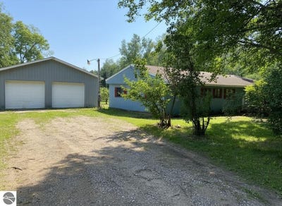 /international/us/5131-w-washington-road-lake-mi-110109005196/
