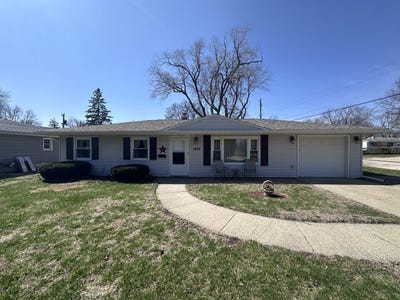/international/us/1809-22nd-avenue-sterling-il-110106930041/