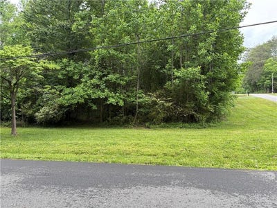 /international/us/tbd-2-center-street-jonesville-nc-110107951641/