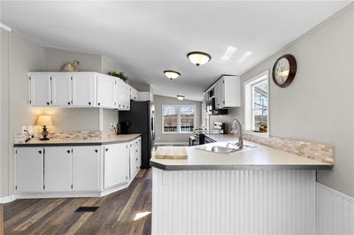 /international/us/89-lakeview-lane-linn-valley-ks-110109295832/