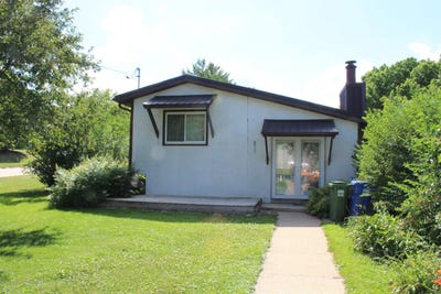 /international/us/811-beck-street-charles-city-ia-110109052131/