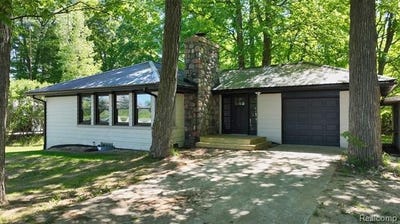 /international/us/1351-cedar-court-gladwin-mi-110108537462/