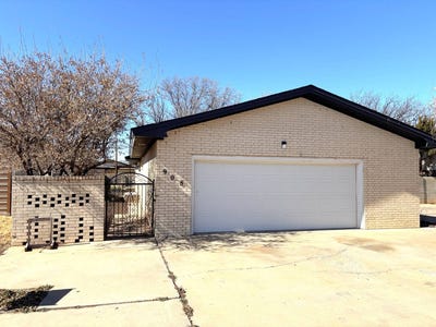 /international/us/908-5th-street-farwell-tx-110105314768/
