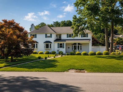 /international/us/5-quintard-drive-port-chester-ny-110109507205/