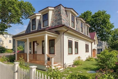 /international/us/49-third-street-newport-ri-110107632372/