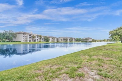 /international/us/9440-poinciana-place-davie-fl-110107345198/
