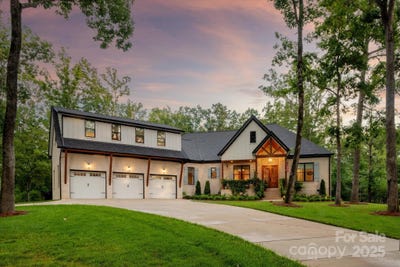 /international/us/2705-ski-trail-lane-waxhaw-nc-110101008401/?lang=pt