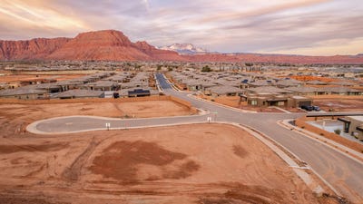/international/us/531-w-fox-tail-way-ivins-ut-110090117931/