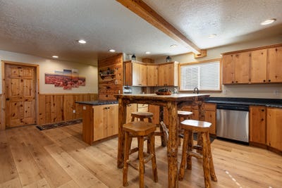 /international/us/1505-w-elk-ridge-dr-duck-creek-ut-110108886072/